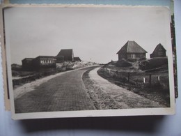 Nederland Holland Pays Bas Vlieland Badweg Met Diverse Landhuisjes - Vlieland