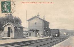 78-BONNIERES-SUR-SEINE-L'INTERIEUR DE LA GARE - Bonnieres Sur Seine