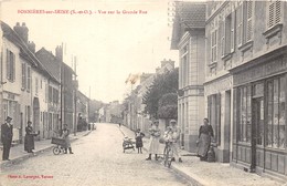 78-BONNIERES-SUR-SEINE - VUE SUR LA GRANDE RUE - Bonnieres Sur Seine