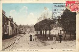 - Val De Marne -ref-651- Perigny - Grande Rue - Vue Sur La Place - - Perigny
