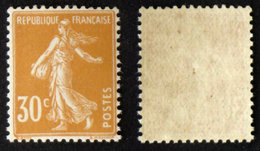 N° 141 30c Orange SEMEUSE TB Neuf N** Cote 55€ - 1906-38 Säerin, Untergrund Glatt