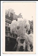 Binche Gille  Carte Photo Prise Devant L'Hôtel De Ville Au Vu De La Toiture. - Binche