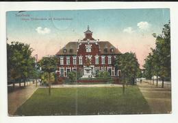 ALLEMAGNE . SAARLOUIS . HÖCHTERSCHULE MIT KRIGERDENKMAL - Kreis Saarlouis