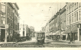 Canada : Trois - Rivières / Three Rivers , Que --- Rue Des Forges ( Tram ) - Trois-Rivières