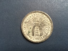 1820 Belle Médaille Religieuse Bruxelles  Saint Sacrement De Miracle - Religion & Esotericism