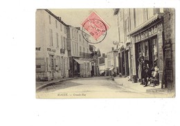 Cpa - 79 - Mauze  - Grande Rue - Animation Epicerie Lampisterie LAPORTE Essence Pétrole - Enseigne Sabot Parapluie 1905 - Mauze Sur Le Mignon