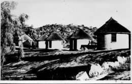 ZIMBABWE Southern Rhoedsia - The Rest Huts - VG Old Vehicle Etc - RPPC - Zimbabwe