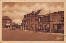 79-ARGENTON-L'EGLISE- LA PLACE CENTRALE - Autres & Non Classés