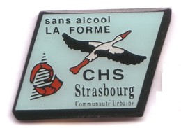 B167 Pin's Cigogne Stork Oiseau Bird Alsace CHS STRASBOURG HÔPITAL Achat Immédiat - Geneeskunde