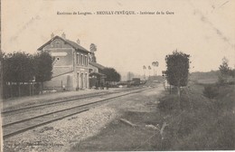 NEUILLY L' EVEQUE   HAUTE MARNE   52   CPA   INTERIEUR DE LA GARE - Neuilly L'Eveque