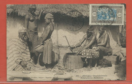 SENEGAL CARTE POSTALE AFFRANCHIE DE 1922 DE SAINT LOUIS POUR PARIS FRANCE - Storia Postale