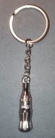 Coca Cola - Metal Key Ring Keyring Keychain Key Chain - SERBIA - New Not Used - Bottle 40 Mm - Porte-clefs