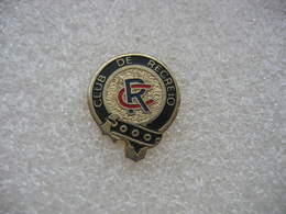 Pin's Du Club De Recreio à Hong Kong. Divertissements Et Loisirs, Champ Et Terrain De Hockey - Skating (Figure)