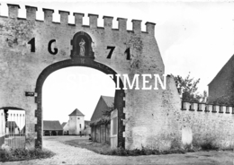 Abdijpoort Binnenzicht Met Toren - Oudenburg - Oudenburg