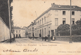 Forest-lez-Bruxelles - La Maison Communale - Très Belle Carte Animée - état Voir Scan. - Vorst - Forest