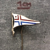 Badge Pin ZN006969 - Rowing / Kayak / Canoe Yugoslavia Croatia Federation Association Union - Rudersport