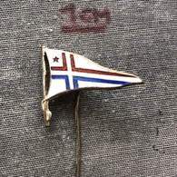 Badge Pin ZN006969 - Rowing / Kayak / Canoe Yugoslavia Croatia Federation Association Union - Canottaggio