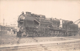 ¤¤   -   Carte-Photo D'une Locomotive  -  Chemin De Fer , Train En Gare    -  ¤¤ - Matériel