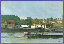 Carte Postale 59. Arleux  Péniche à La Station Fluviale  Très Beau Plan - Arleux