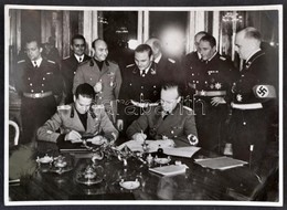 1938 Galeazzo Ciano Olasz és Joachim Von Ribbentropp Német Külügyminiszterek Aláírják Az Első Bécsi Döntést, Fotó, 12x17 - Sonstige & Ohne Zuordnung