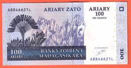 MADAGASCAR - 100 Ariary  De 2003 - Pick 86 - Madagaskar