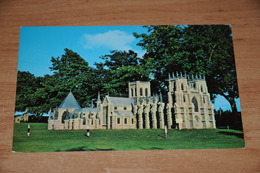 2951-          CANADA, PRINCE EDWARD ISLAND, KENSINGTON, YORK MINSTER CATHEDRAL (SCALE MODEL) - Other & Unclassified