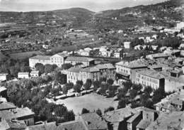 04-MANOSQUE- PLACE DES TERREAUX ET L'HÔPITAL VUE DU CIEL - Manosque