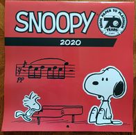 SNOOPY Calendrier 2020 (chien, BD, Schultz) - Peanuts Calendar 16 Months - 12 Dessins - Formato Grande : 2001-...