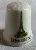 Tour Eiffel, Paris - Dé à Coudre De Collection, Porcelaine - - Thimbles