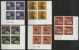 DJIBOUTI N°609 à 613 NEUFS ** MNH Non Dentelés (imperforated) Série En Blocs De 4 Et Coins Datés . COQUILLAGES. TB - Djibouti (1977-...)