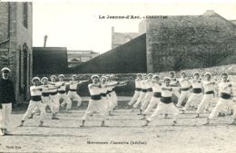 N°5573 T -cpa Carentan -la Jeanne D'Arc -mouvements D'ensemble- - Gymnastics