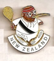 AA306 Pin's Tennis Kiwi Les KIWIS Rugby All Blacks NEW ZEALAND Nouvelle Zélande Achat Immédiat - Tennis