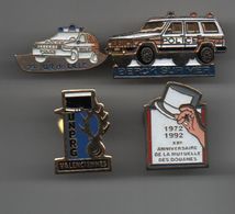 Pin's Police, Gendarmerie, Douanes....BT20 - Police