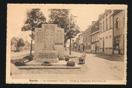 KAPRIJKE  HET STANDBEELD 1914  18  1949 45 EN OMGEVING PAARDEMARKT - Kaprijke