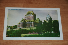 3115-         CANADA, QUEBEC, CHATEAU FRONTENAC, BUREAU DE POSTE ET REMPARTS - Québec - Château Frontenac