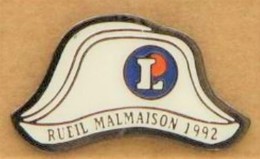 H48 Pin's Magasin Leclerc Napoleon Bonaparte Rueil Malmaison Hauts- De-Seine Achat Immédiat - Personnes Célèbres