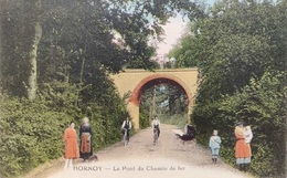 80 - HORNOY Le Pont Du Chemin De Fer (Phototypie Dessaix) [carte Colorisée, Enfants, Berceau] - Hornoy Le Bourg