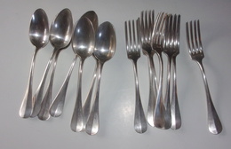 Lot De 14 Couverts : Cuillères Et Fourchettes - Poinçonnés - Spoons