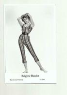 BRIGITTE BARDOT - Film Star Pin Up PHOTO POSTCARD - Swiftsure Postcard Year 2000 - Artistes