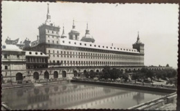 Cpsm Madrid, 1952 El Escorial Monasterio Estanque De La Huerta ( Bassin Au Verger ),ESPAGNE: édit.Dorotea Pravo N° 6 : - Madrid