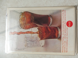 Affiche Publicitaire Coca Cola 25cm Sur 16  -( Verre ) 1963 Copyright / Reclamaffiche Cola - Manifesti Pubblicitari