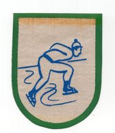 YUGOSLAVIA, SKATING, SPEED SKATER, LABEL, SCHEVRON, IMPREGNATED TEXTIL, 6 X 4.5 Cm - Patinaje Artístico