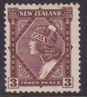 New Zealand 1936 P.14x13.5 SG 582 Mint Hinged (toning To Gum) - Ongebruikt