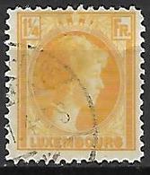 LUXEMBOURG     -    1930 .   Y&T N° 223 Oblitéré. - 1926-39 Charlotte De Profil à Droite