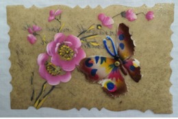 CPA Fantaisie Papillon / Fleurs - Papillons