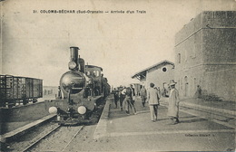 Train Gros Plan Dans La Gare De Colomb Bechar Sahara Oran - Treinen