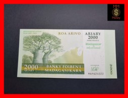 MADAGASCAR 2.000  2000 Ariary  10.000  10000 Francs  2007 P. 93 *commemorative*   UNC - Madagaskar