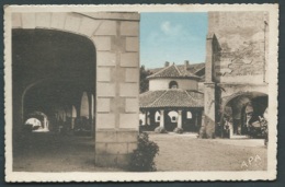 Auvillars - Les Cornières Et La Halle Aux Grains  ( Classée Monument Historique )  Maca0996 - Auvillar
