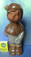Vintage Scandinavian Pottery Sweden Souvenir Svensk Child Girl Figurine Ceramic - Sonstige & Ohne Zuordnung
