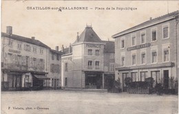 01 : CHATILLON-sur-CHALARONNE : Place De La République - Châtillon-sur-Chalaronne